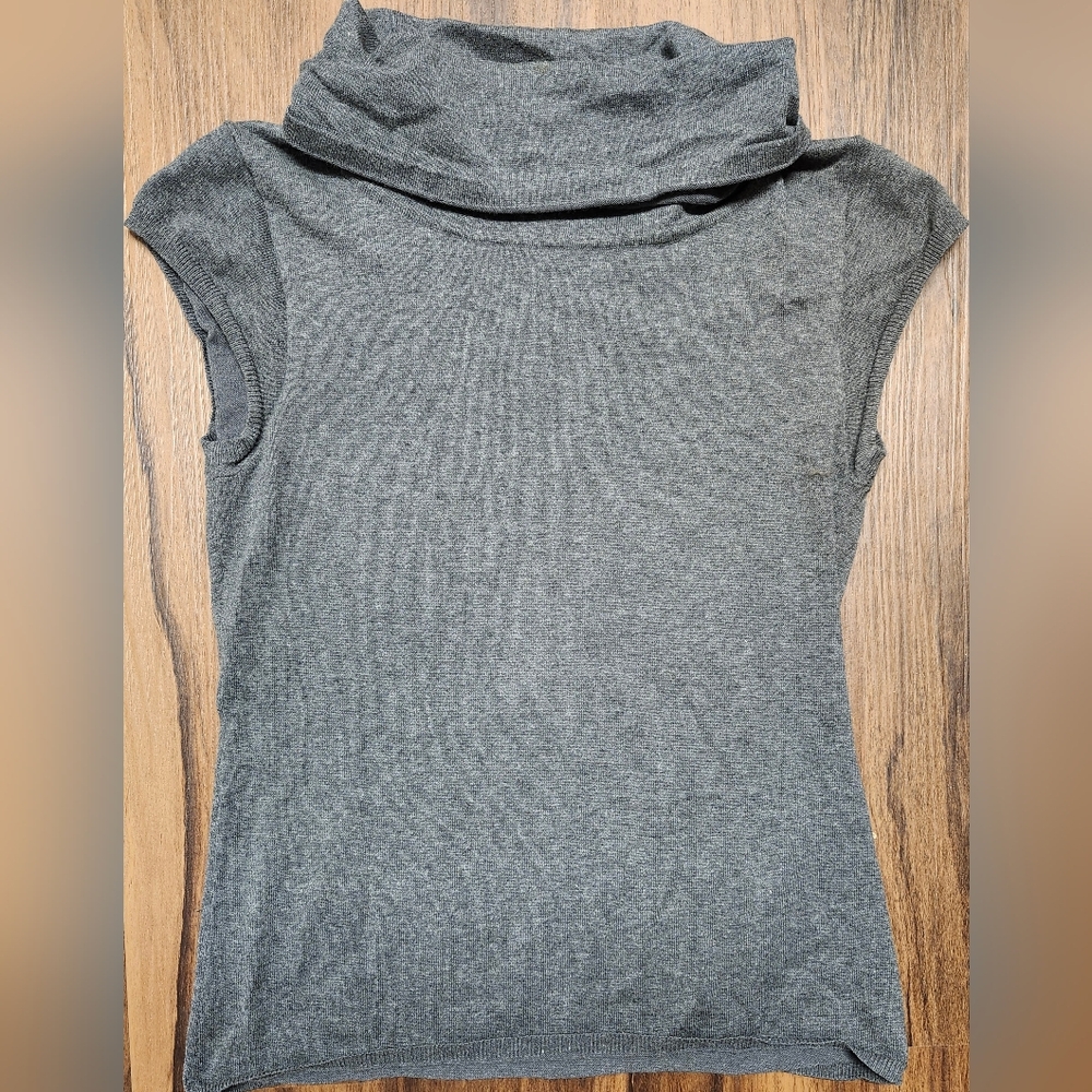 Womens Slim Fit Sz L Grey Gap Vintage 2007 Cap Sleeve Cowl neck Top, Immaculate